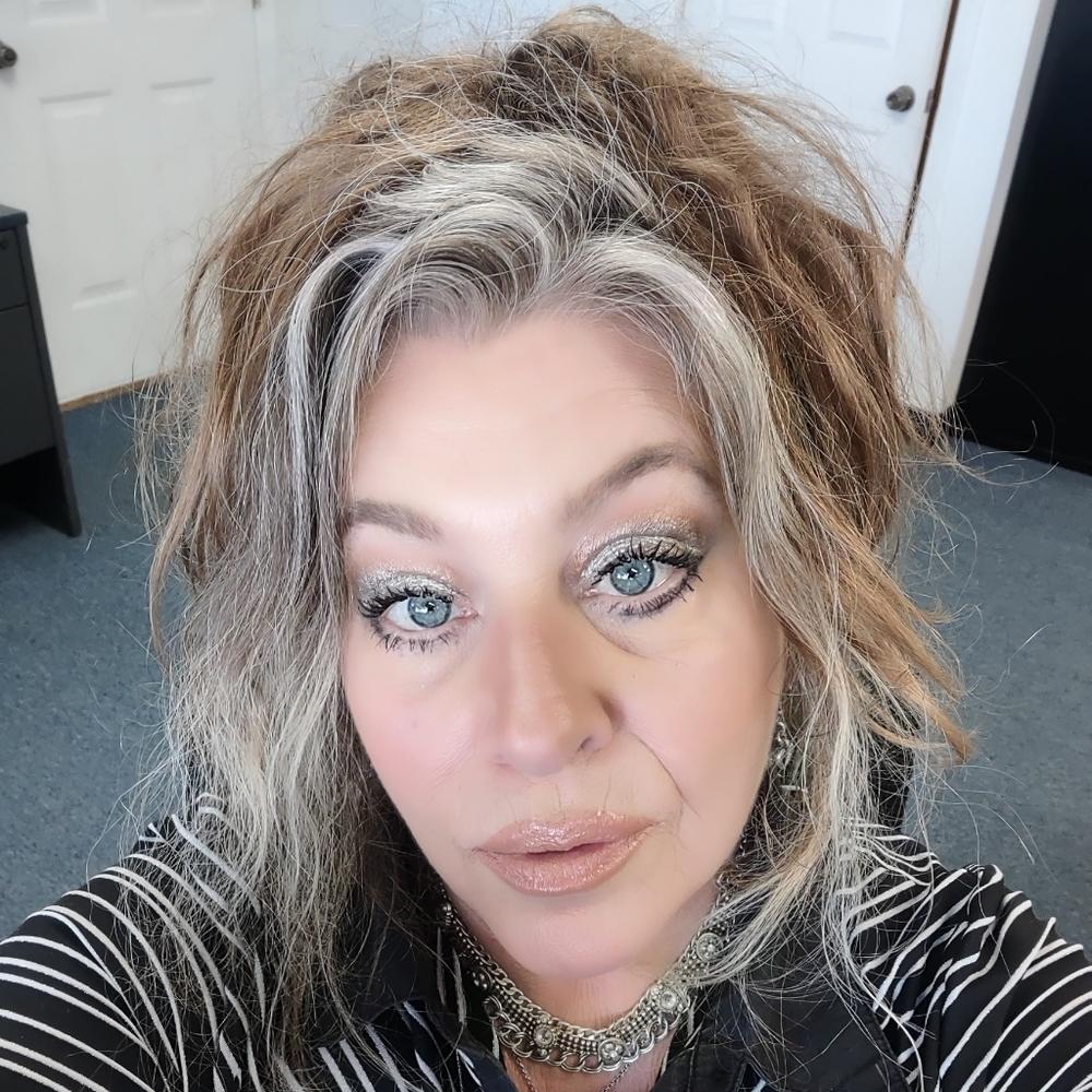 Meet your Posher, Karen